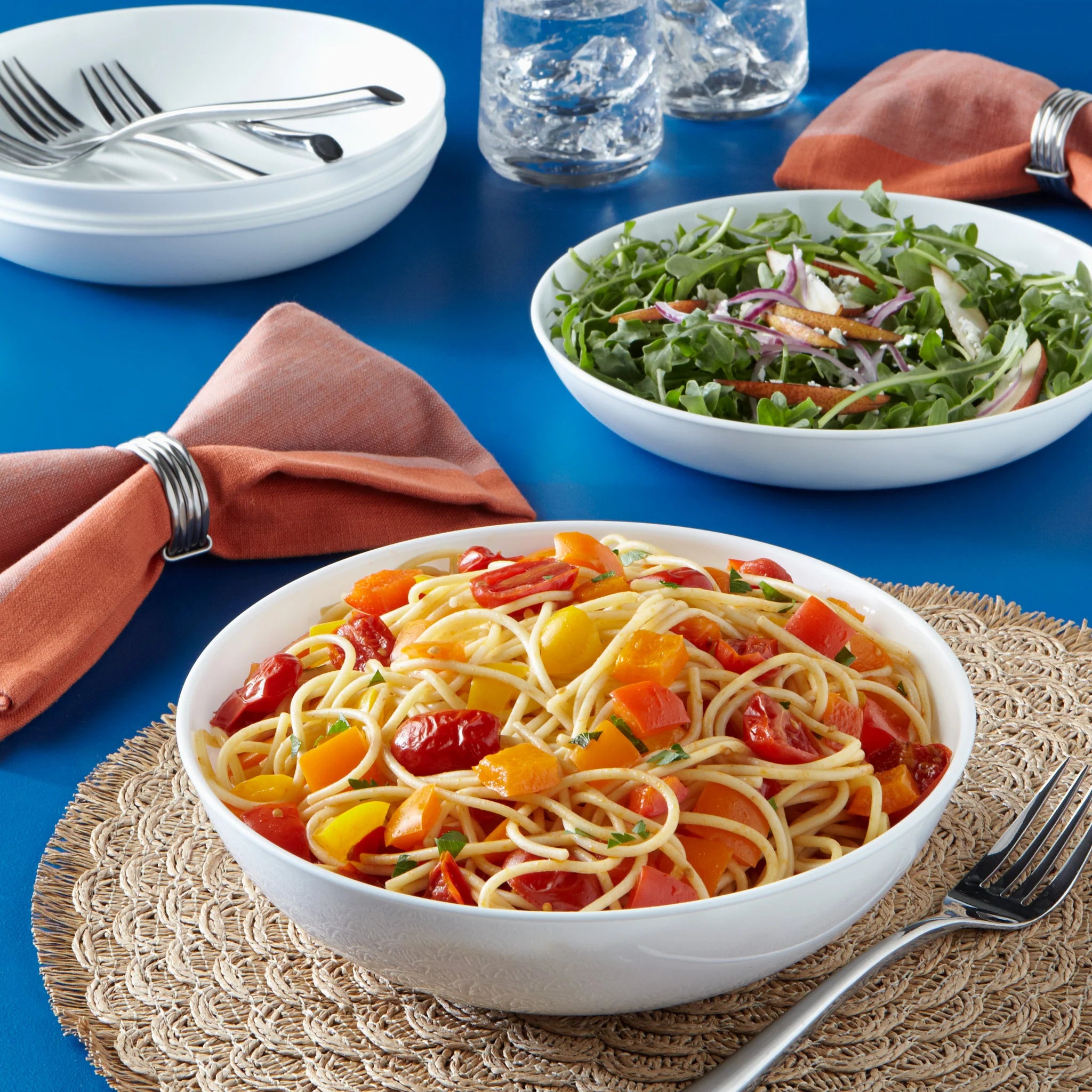 Corelle Lightweight Plates Winter Frost White 30-ounce Versa Meal Bowl - Image 4